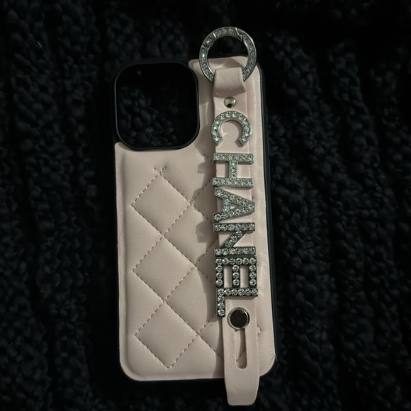 Rhinestone iPhone 15 Pro Max protective case - Picture 2 of 6